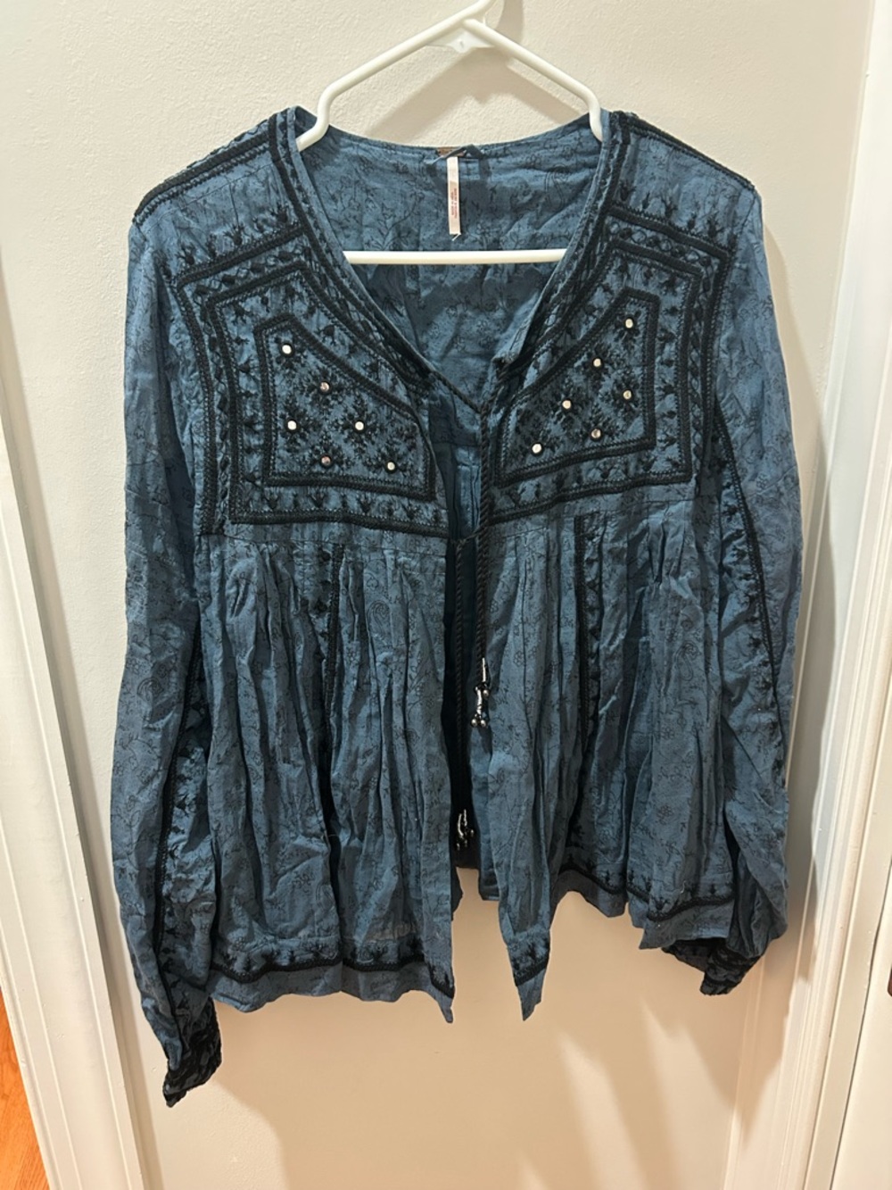 Free People Slate Blue Embroidered Open-Front top - Picture 2 of 7